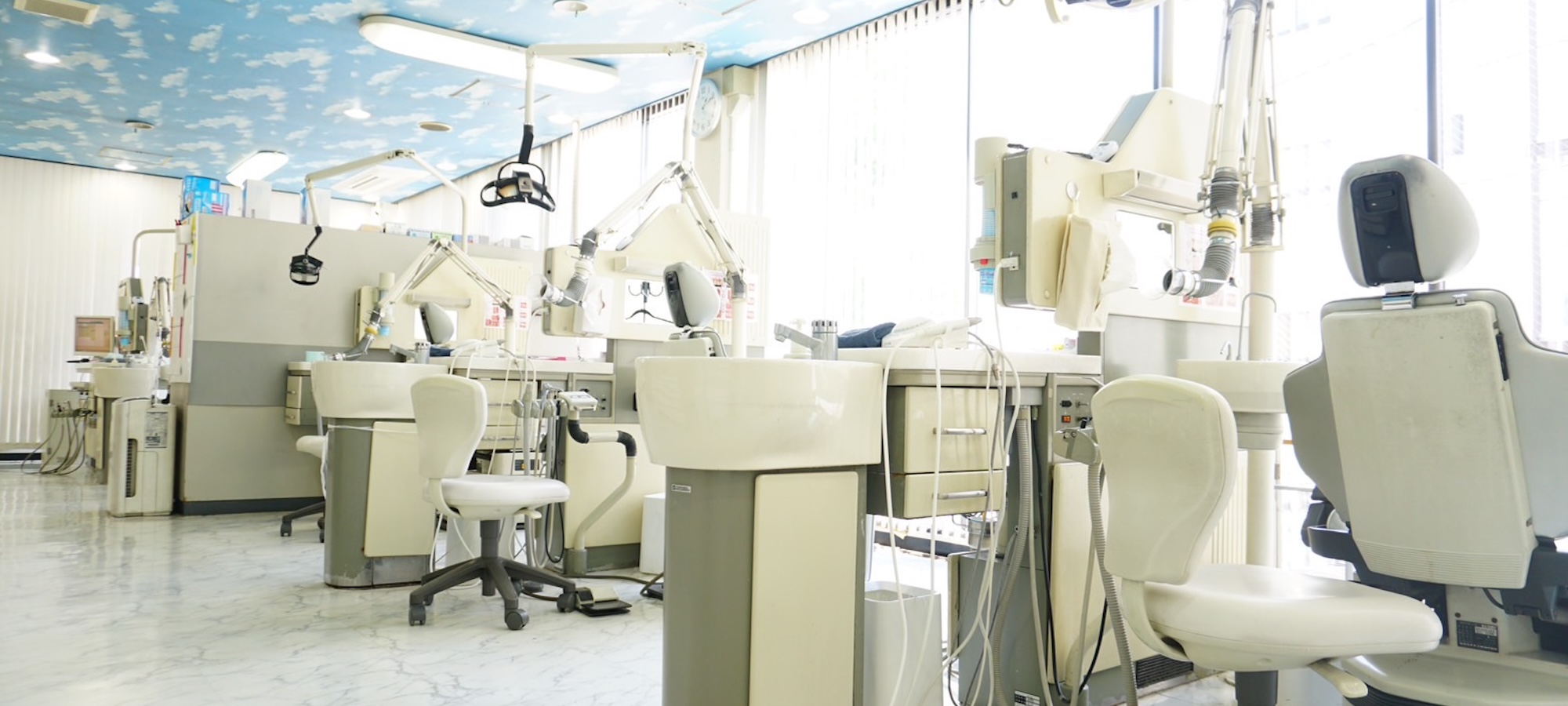 メインビジュアル01（PC）